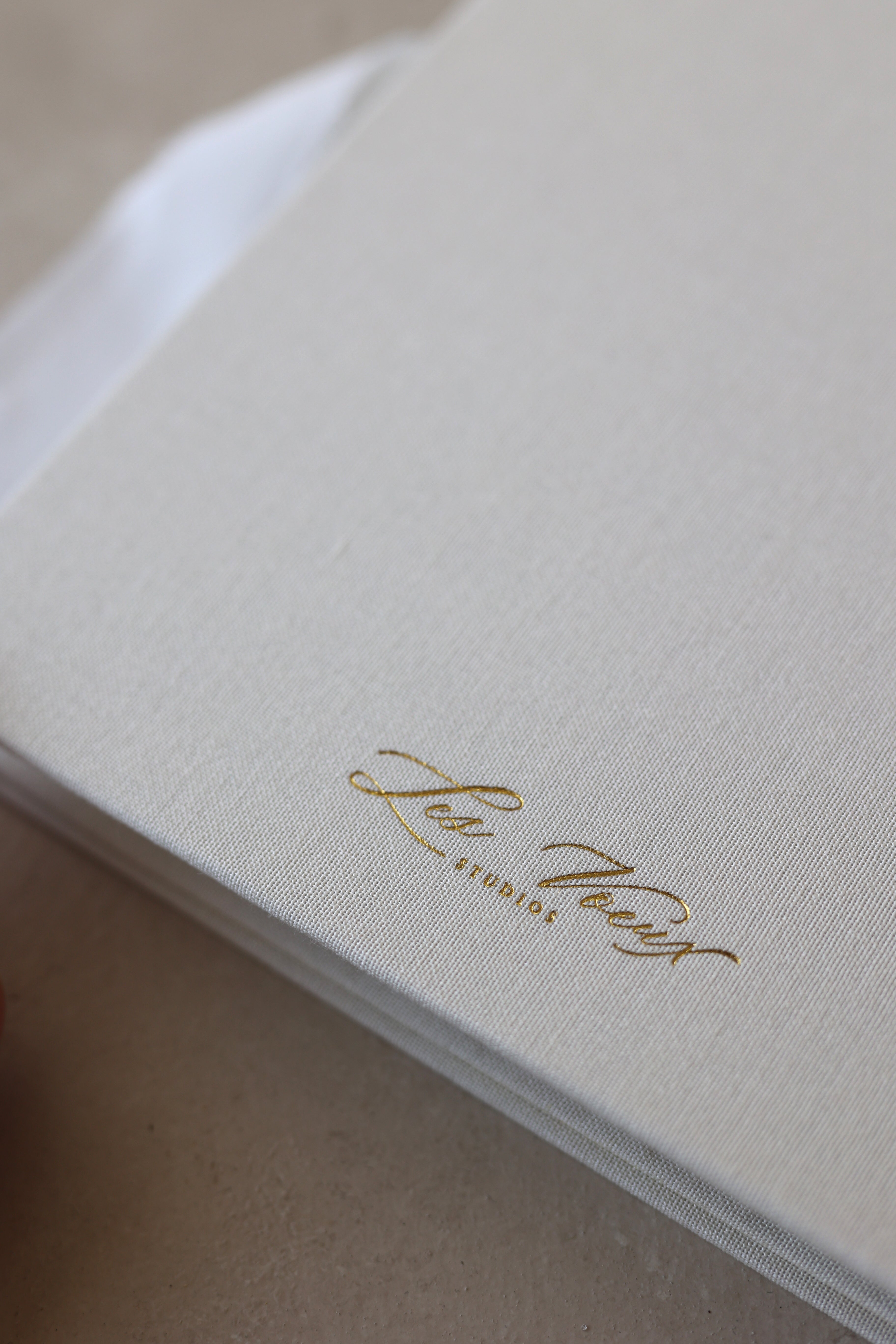 Les Voeux Studios - Handmade luxury wedding stationery – LesVoeuxStudios